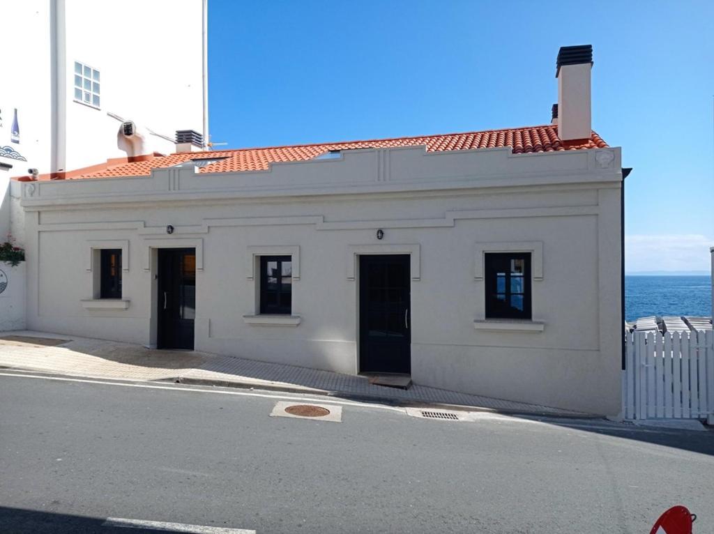 Vila Marina. Casa Marinera Con Terraza Sobre El Mar En Caion Cayón Exterior foto